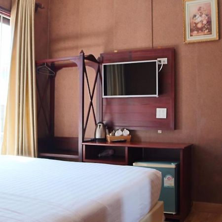 Sinnakhone Hotel Вьентьян Экстерьер фото
