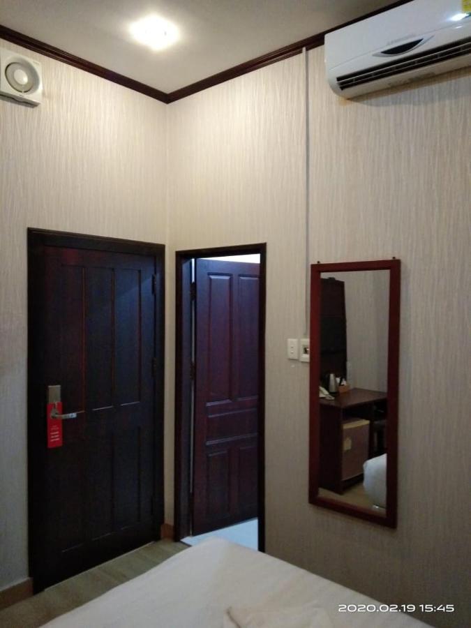 Sinnakhone Hotel Вьентьян Экстерьер фото