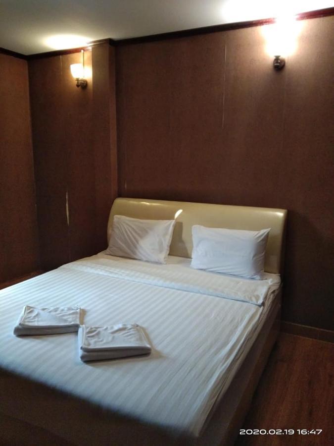 Sinnakhone Hotel Вьентьян Экстерьер фото